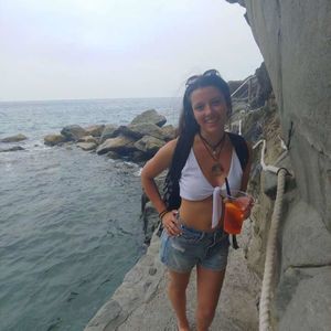 Meet your Posher, Dana